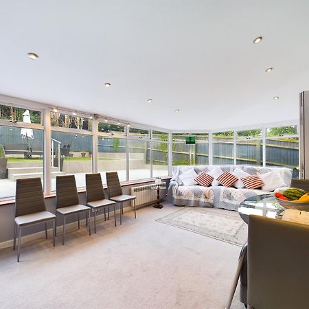 Marlows Diamond 4 Bedroom Home Марлоу Екстериор снимка