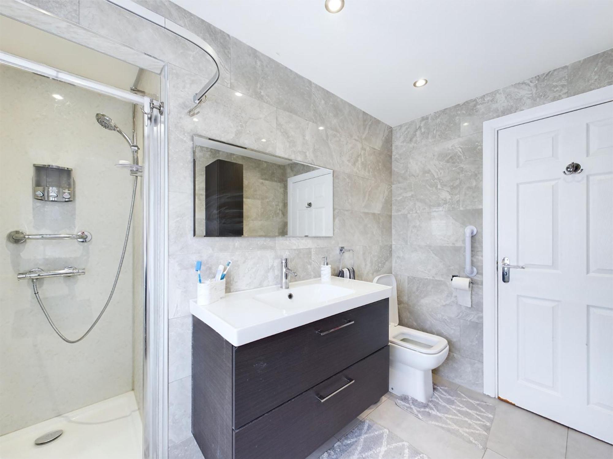 Marlows Diamond 4 Bedroom Home Марлоу Екстериор снимка