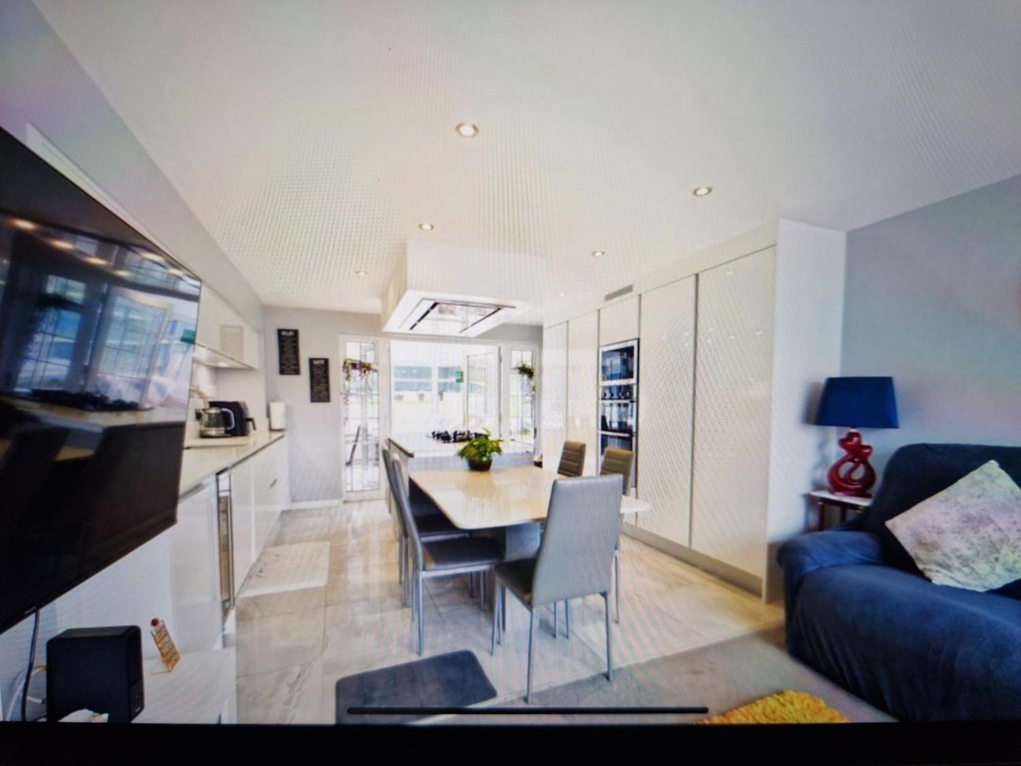 Marlows Diamond 4 Bedroom Home Марлоу Екстериор снимка